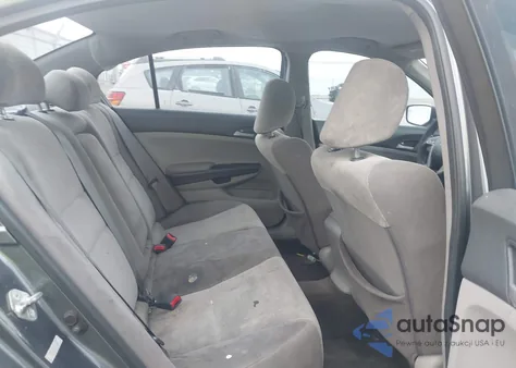 2010 Honda Accord 2.4 Lx z USA, uszkodzony, nr VIN 1HGCP2F34AA100413